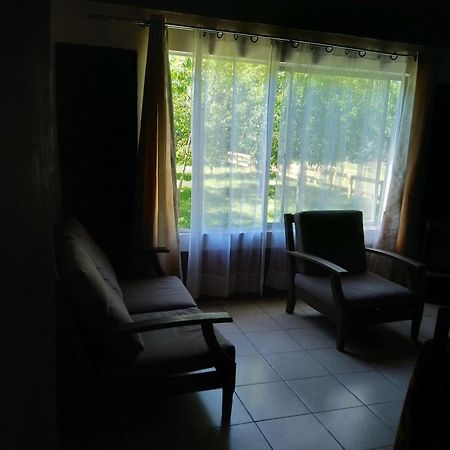 Camping & Hospedaje Rio Laja Villa El Manzano  Kamer foto